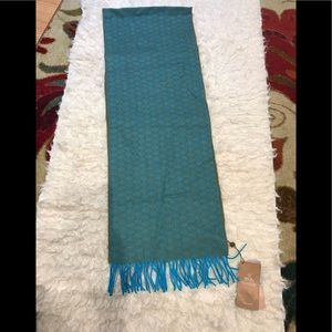 Sol Alpaca NWT SCARF 100% alpaca